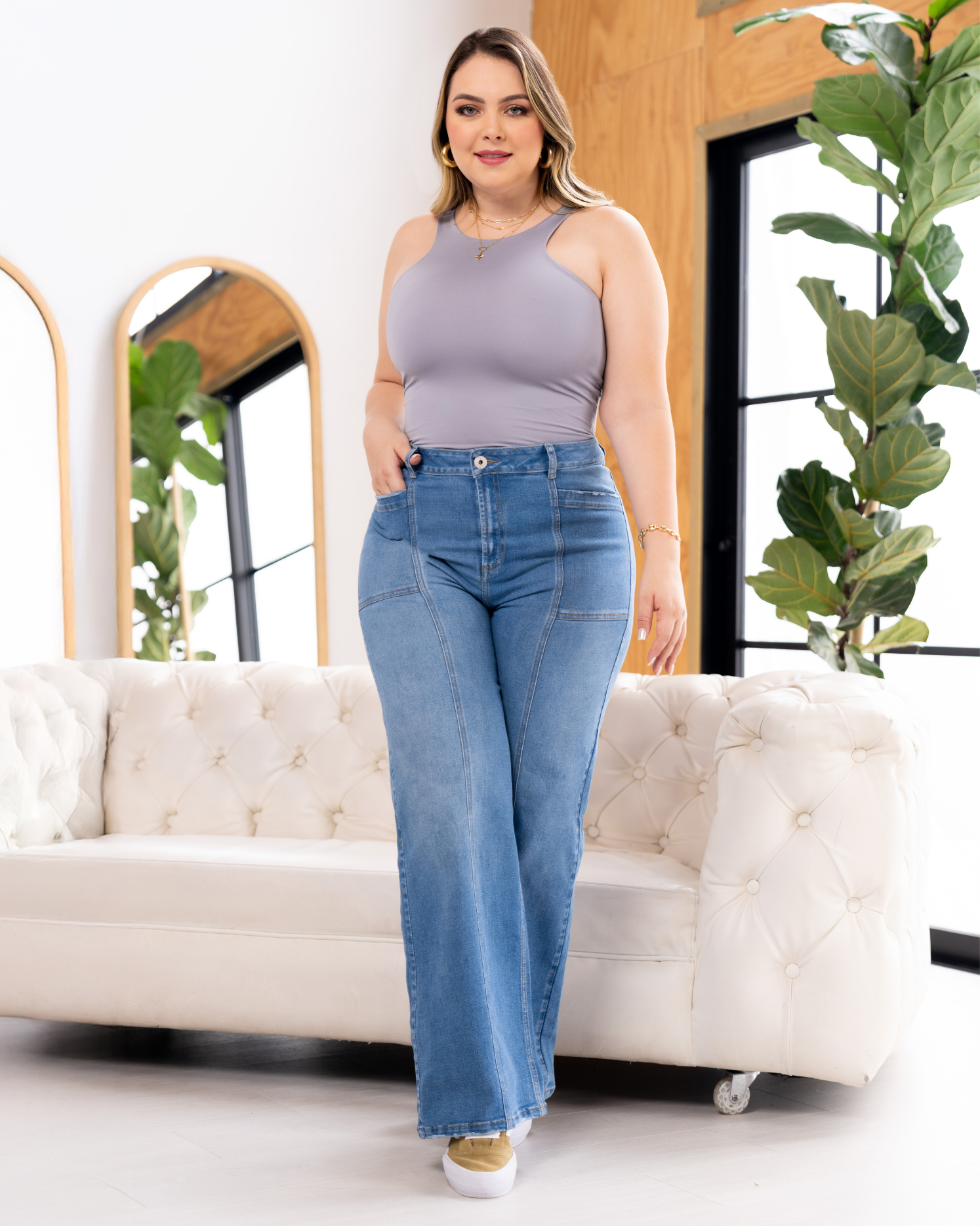 Jean Wide Leg Tiro Alto Costura Frontal Marca Trucco´s Plus Size