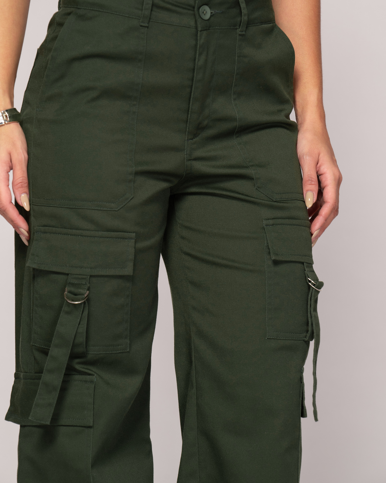 Pantalón Tiro Alto Tipo Cargo Con Trabilla Marca Trucco´s