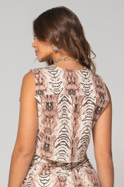 Chaleco Corto Con Flecos y Tapas Tendencia Animal Print Pitón Marca Trucco´s
