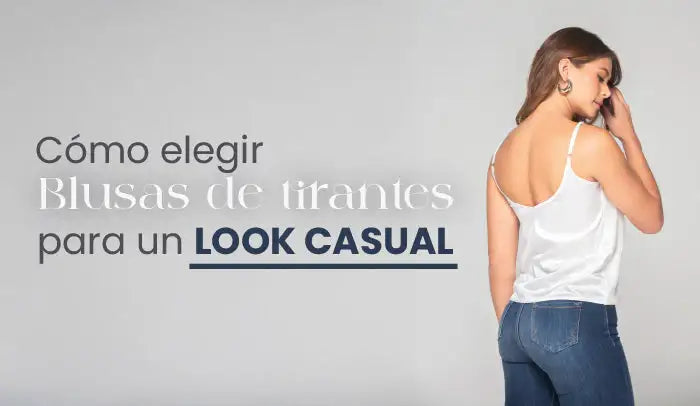 Mujer con blusa de tirantes blanca y jeans, moda casual femenina, fondo gris claro.