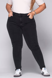 Jeans Tiro Alto Skinny Color negro Marca Trucco's Plus Size