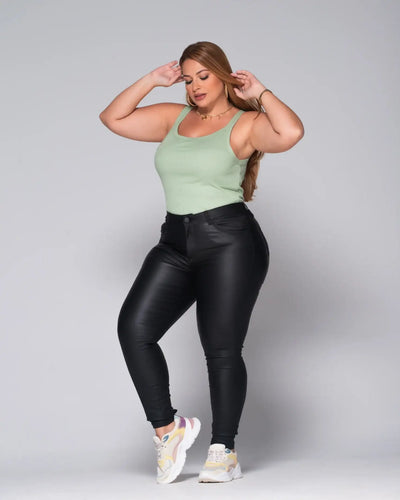 Jean Skinny Tiro Alto En Efecto Cuero Marca Trucco's Plus Size - 1