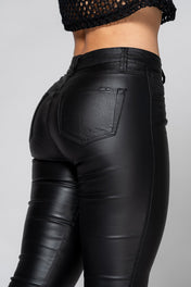 Jean Skinny Efecto Cuero Negro Marca Trucco´s