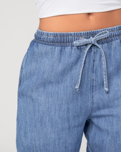 Pantalón Denim Tiro Alto Tipo Jogger Bota Recta Marca Trucco´s