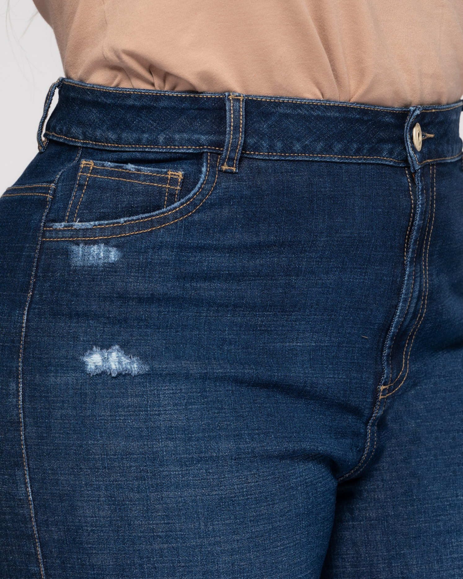 Short Tiro alto Con Desgaste Marca trucco´s Plus Size