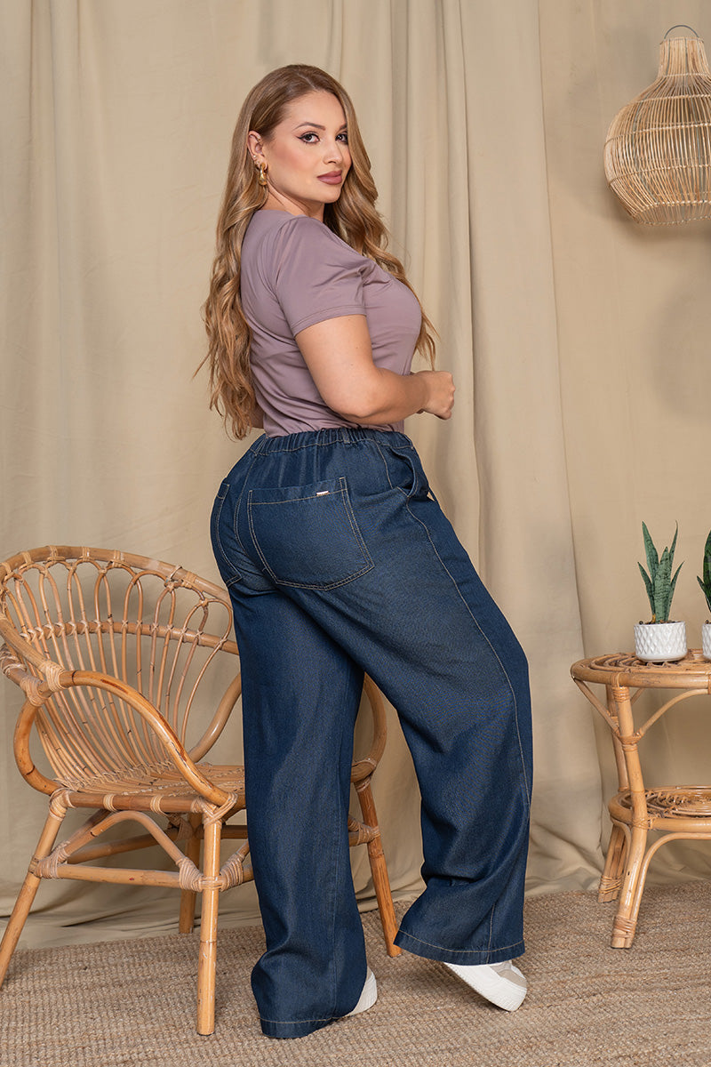 Pantalón Bota Recta en Liocel Marca Trucco´s