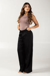 Pantalón Bota Recta Clásico en Tela Stretch Marca Trucco´s