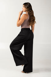 Pantalón Bota Recta Clásico en Tela Stretch Marca Trucco´s