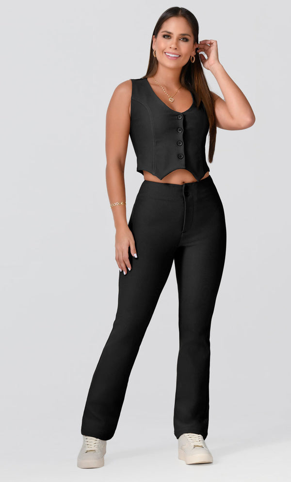 Conjunto De Dos Piezas Pantalón y Chaleco Color Negro Marca Trucco's