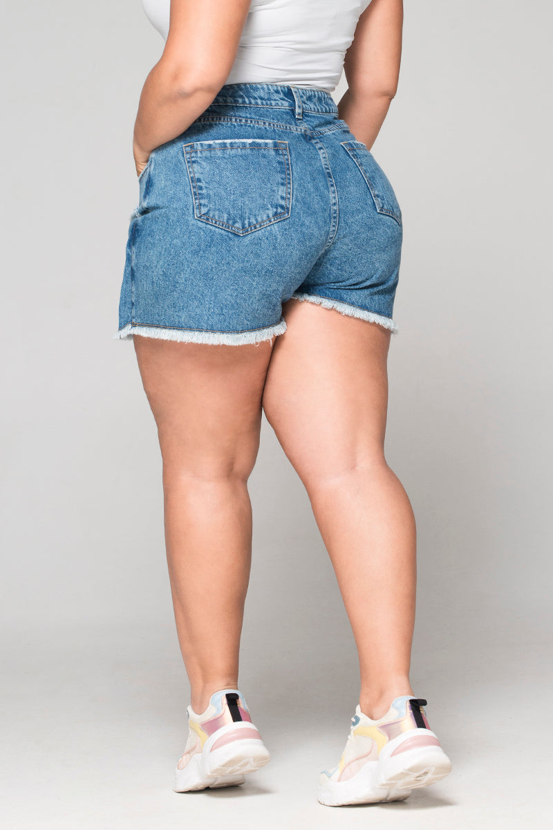 Falda Short Tiro Alto con Desgaste, Pliegues y  flecos Marca Trucco´s Plus Size