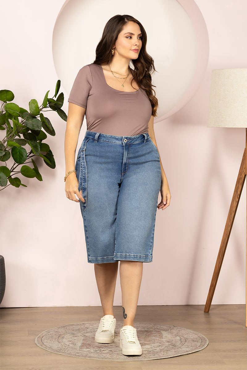 Bermuda Tiro Alto Cintura Ancha y Ajuste Cómodo Marca Trucco´s