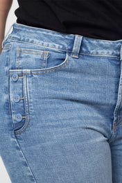 Jean Capri Tiro Alto Botonadura a Tono en Bolsillos Marca Trucco´s Plus Size