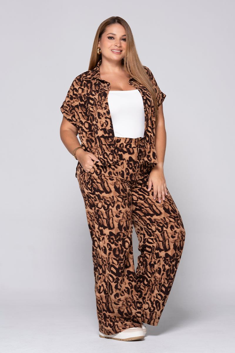 Set 2 Piezas Pantalón Tiro Alto Camisa Manga Corta Tendencia Animal Print Marca Trucco´s Plus Size