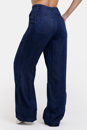 Pantalón Bota Recta en Liocel, Rayon y Poliester Marca Trucco's