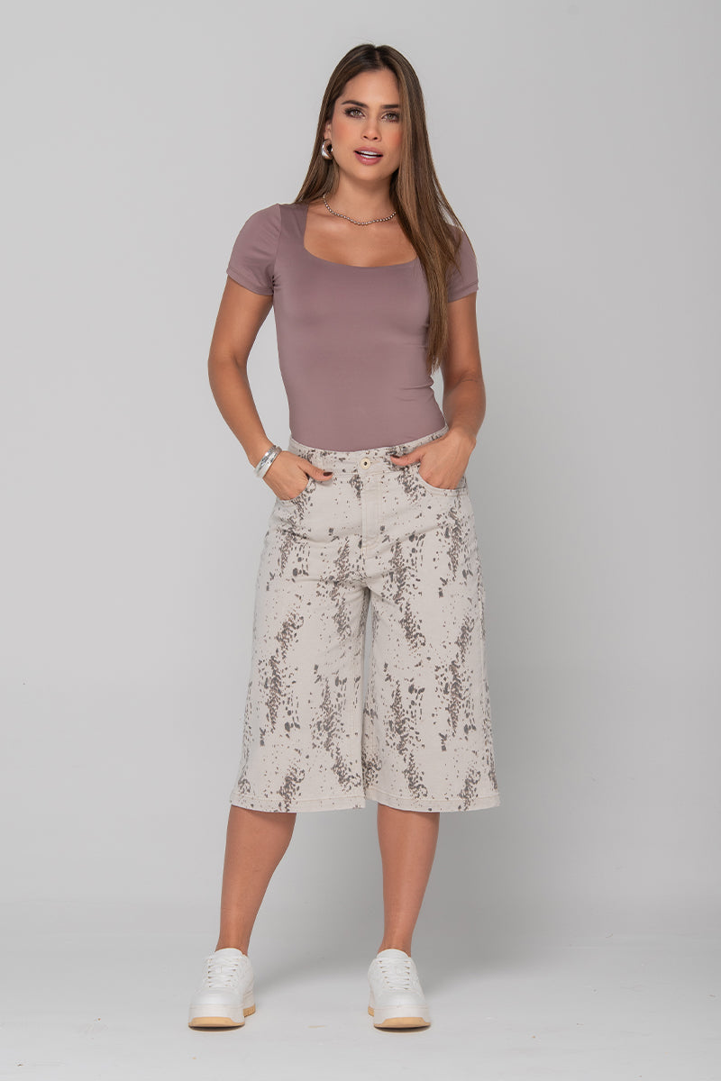 Bermuda Tiro Alto Oversize Animal Print Marca Trucco´s