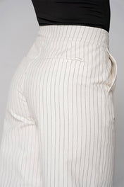 Pantalón Wide Leg Tiro Alto a Rayas con Bolsillos Frontales Marca Trucco´s