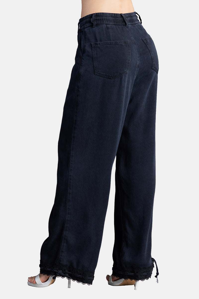 Pantalón Bota Recta en Liocel, Rayón y Poliéster Marca Trucco's
