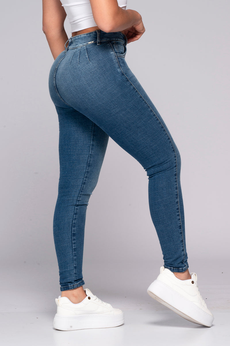 Jean Skinny Tiro Alto Sin Bolsillos Posteriores Con Pinzas Marca Trucco´s