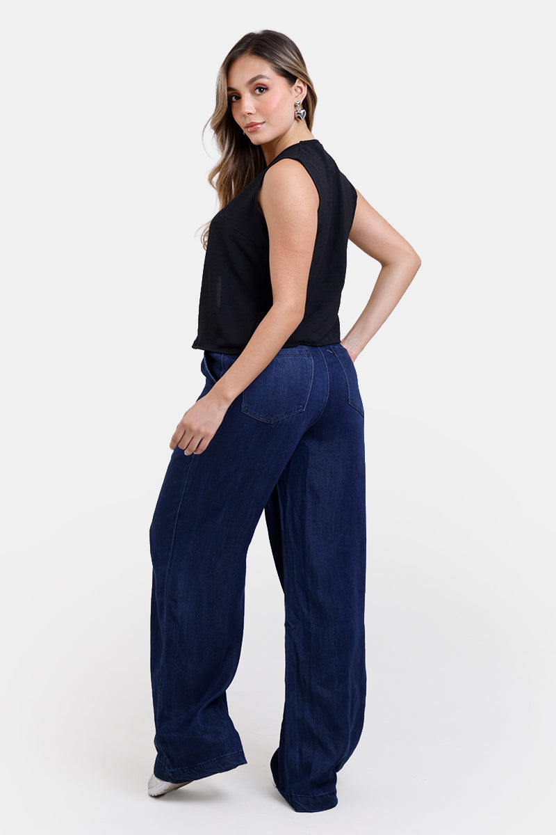 Pantalón Bota Recta en Liocel, Rayon y Poliester Marca Trucco's