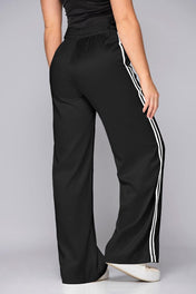 Pantalón Wid Leg Tiro Alto Satinado Doble Botonadura en pretina Rayas Laterales en contraste Marca Trucco´s