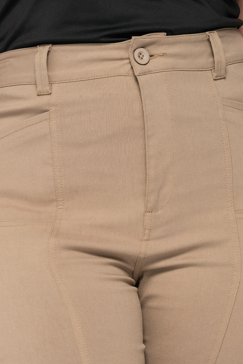 Pantalón Tiro Alto Bota Recta Bolsillos Tipo Parche Costura Expuesta Marca Trucco´s Plus Size