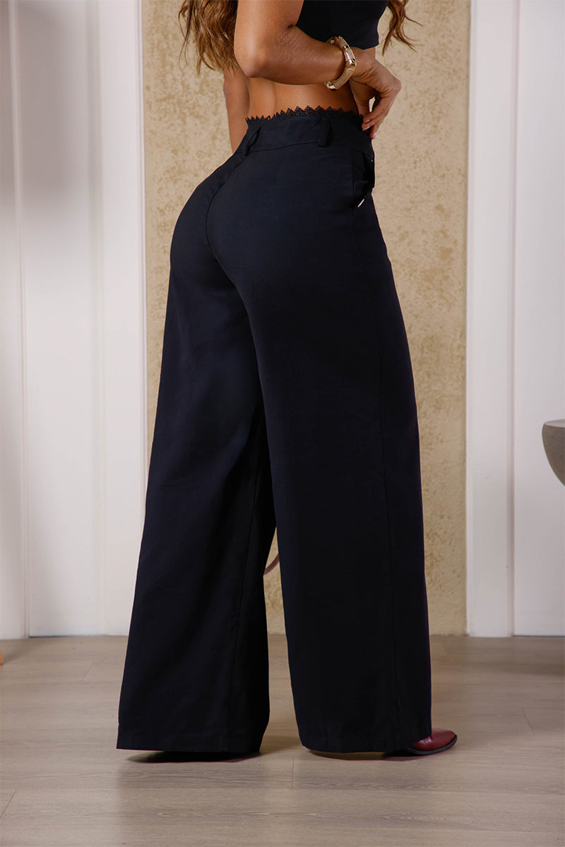 Pantalón Bota Recta en Rayon y Poliester Marca Trucco's