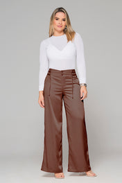 Pantalón Wide Leg Tiro Alto Efecto Satín Pretina Ancha de anudar en Laterales Marca Trucco´s