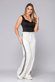 Pantalón Wid Leg Tiro Alto Satinado Doble Botonadura en pretina Rayas Laterales en contraste Marca Trucco´s