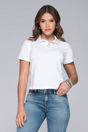 Camiseta Tipo Polo Con Detalle de Taches en Cuello Marca Trucco´s