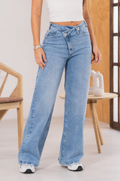 Jean Wide Leg Tiro Alto Pretina Asimétrica Marca Trucco´s