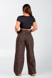 Jean Wide Leg Café Marca Trucco's