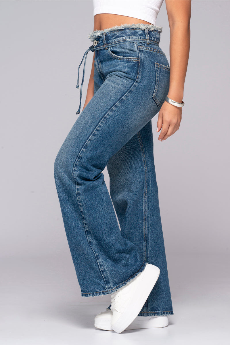 Jean Wide Leg Tiro Alto Pretina Desflecada de anudar Marca Trucco´s