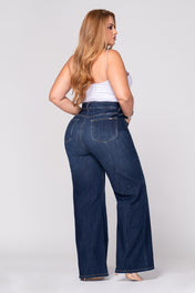 Jean Wide Leg Tiro Alto Costura Frontal  Irregular Marca Trucco´s Plus Size